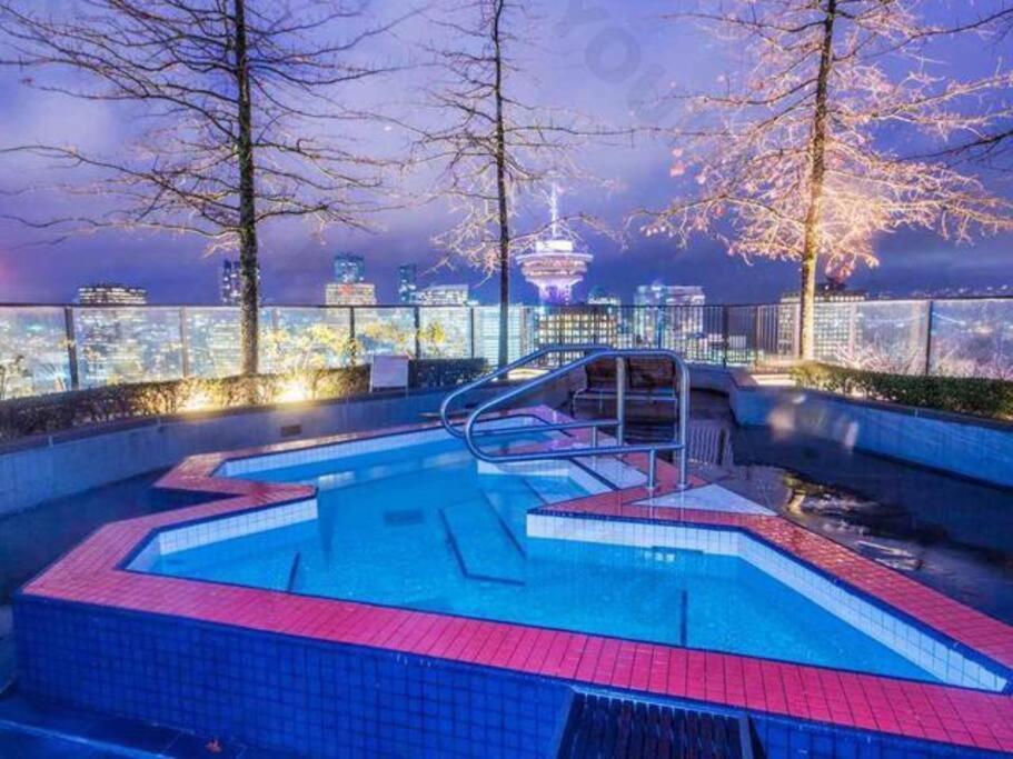 Central Luxury Apartment With Best City Views! Ванкувер Экстерьер фото