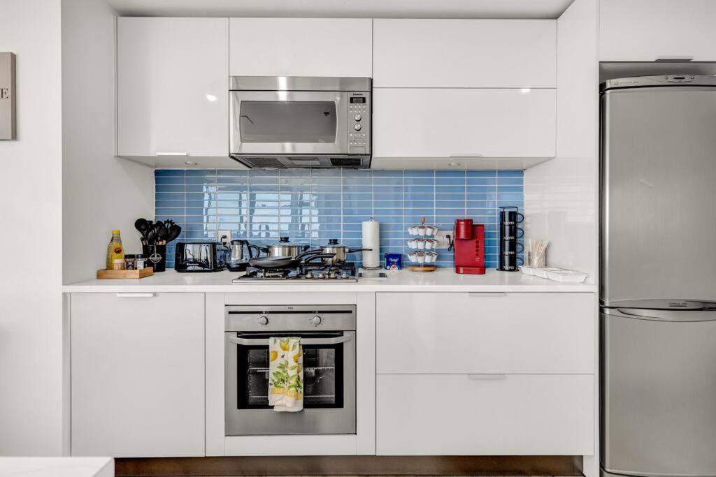 Central Luxury Apartment With Best City Views! Ванкувер Экстерьер фото