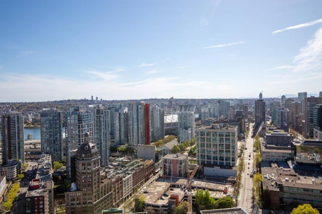 Central Luxury Apartment With Best City Views! Ванкувер Экстерьер фото