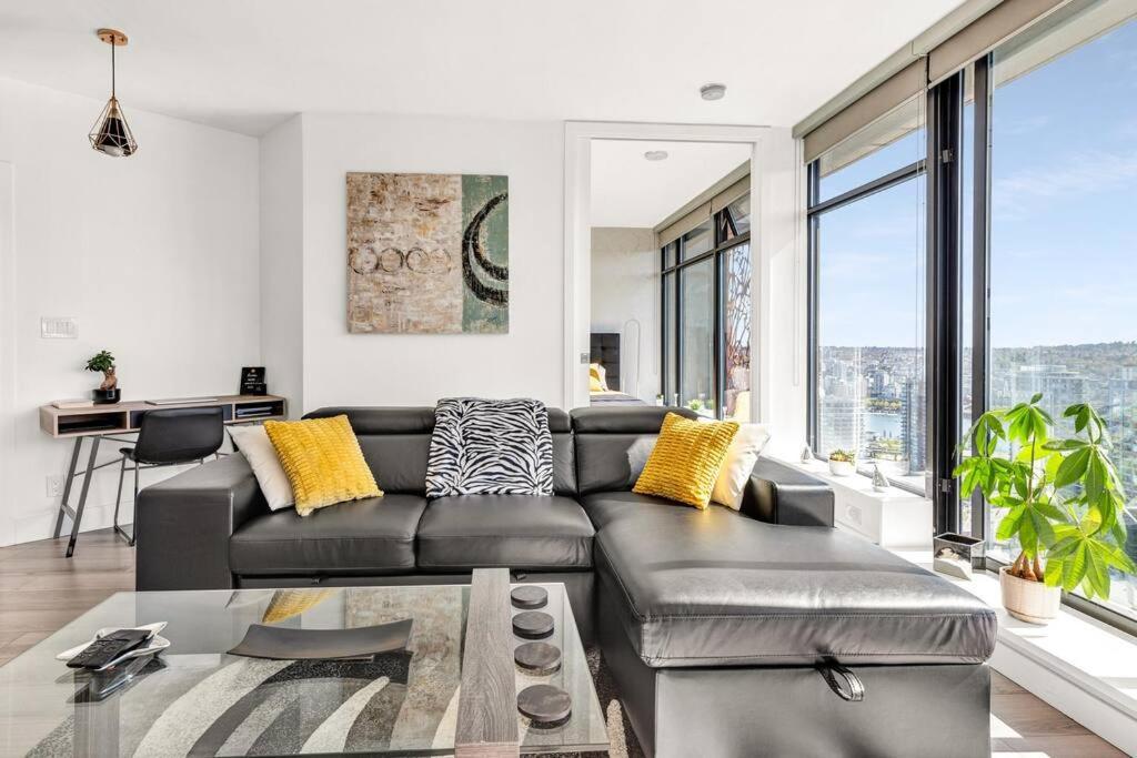 Central Luxury Apartment With Best City Views! Ванкувер Экстерьер фото